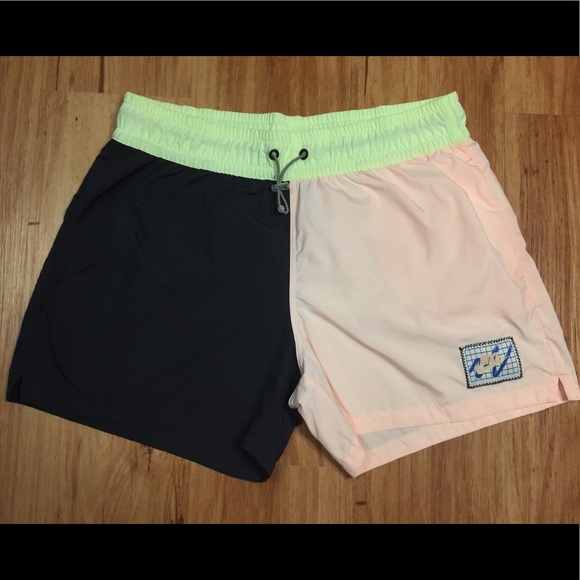 Vintage look nike athletic shorts - Picture 1 of 4